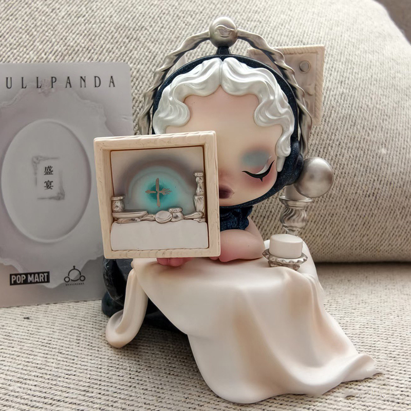 POP mart Skullpanda Eettafel S - Home Decor Online recensie en prijs